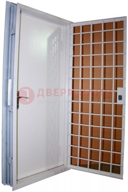 Белая стальная бронированная дверь с нитроэмалью ДБ-7 в Жуковском