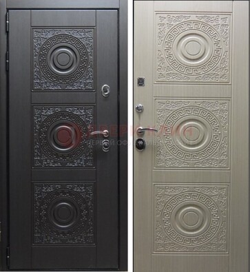 Темная стальная дверь с МДФ ДМ-161 для коттеджа в Жуковском