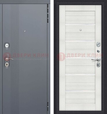 Железная дверь с серой и белой МДФ со стеклом внутри ДМ-462 в Жуковском
