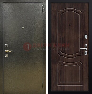 Темно-серая железная дверь с порошковым покрытием и коричневой МДФ ДП-288 в Жуковском