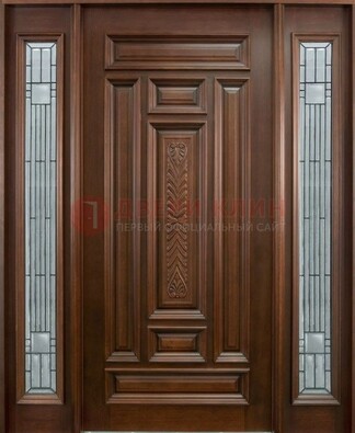 Парадная дверь с резьбой ДПР-70 в кирпичный дом в Жуковском