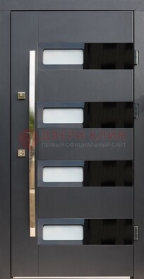 Черная стальная дверь МДФ хайтек со стеклом ДС-16 в Жуковском