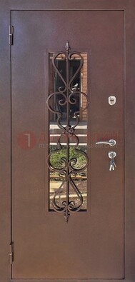 Коричневая железная дверь Порошок со стеклом и ковкой ДСК-219 в Тамбове