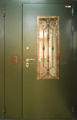 Стальная дверь со стеклом и ковкой ДСК-29 для квартиры в Жуковском