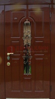 Красивая металлическая дверь со стеклом и ковкой ДСК-33 в Жуковском