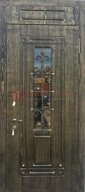 Зеленая входная дверь со стеклом и ковкой ДСК-67 в Жуковском