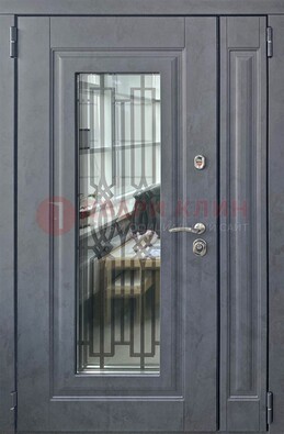 Серая стальная дверь Винорит со стеклом и ковкой ПЛ-29 в Жуковском